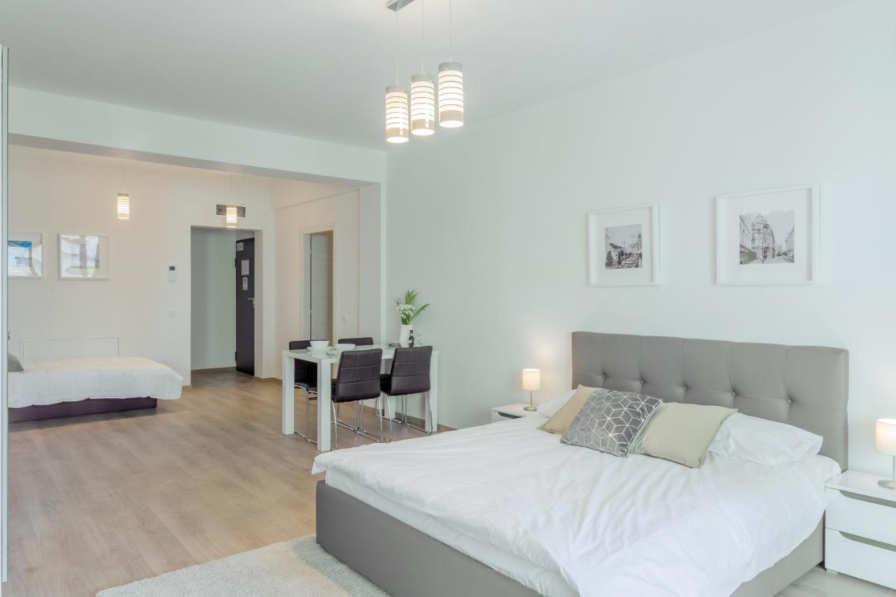 Atlas Unirii: Upscale Flats In The Heart Of Bucharest! Eksteriør bilde
