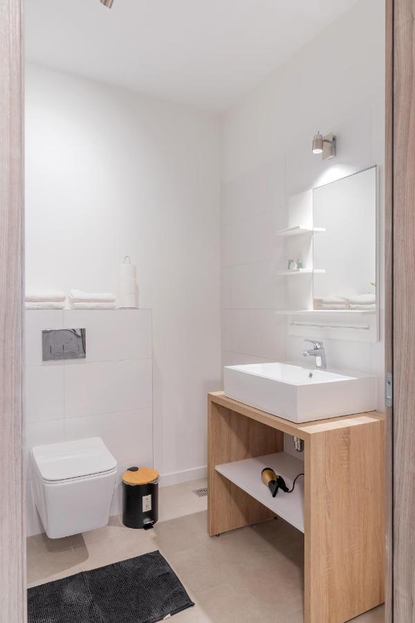 Atlas Unirii: Upscale Flats In The Heart Of Bucharest! Eksteriør bilde