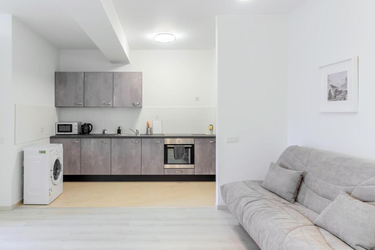Atlas Unirii: Upscale Flats In The Heart Of Bucharest! Eksteriør bilde