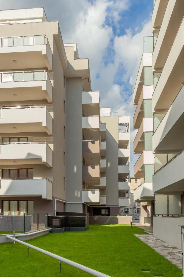 Atlas Unirii: Upscale Flats In The Heart Of Bucharest! Eksteriør bilde